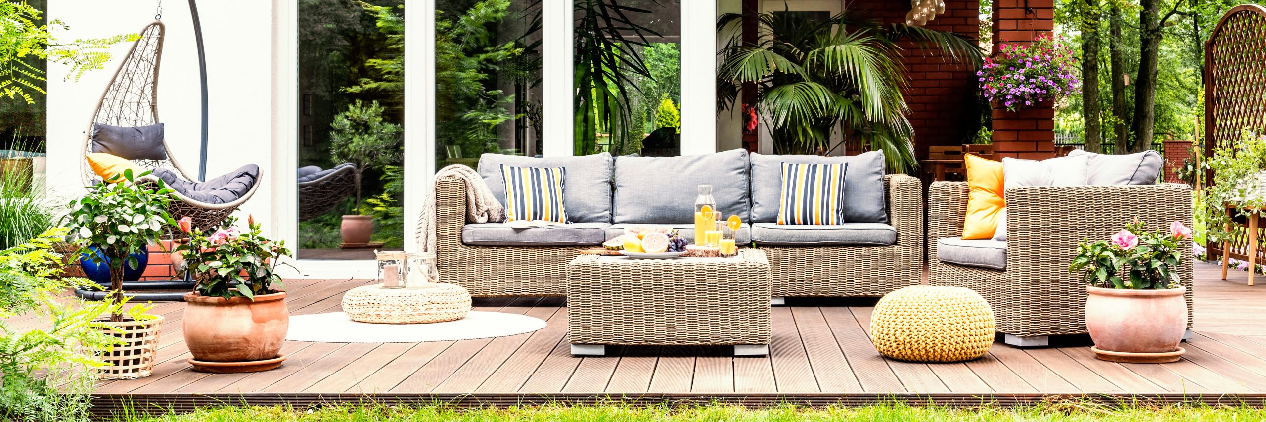 How to clean and maintain outdoor furniture