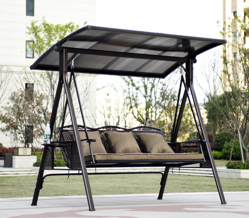 Hot Sell Modern Outdoor Furniture Garden Patio,Maple leaf Shape Garden Egg Swing Hanging Chair PE Rattan